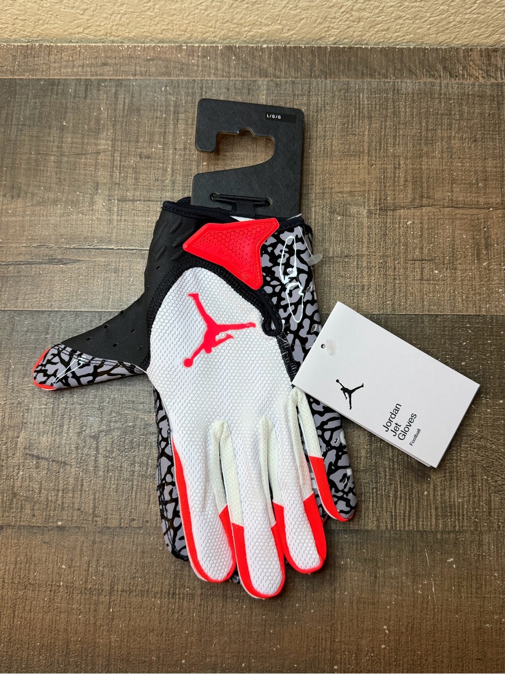 Air Jordan Vapor Jet 7.0 Football Gloves. 
- Size L Men.